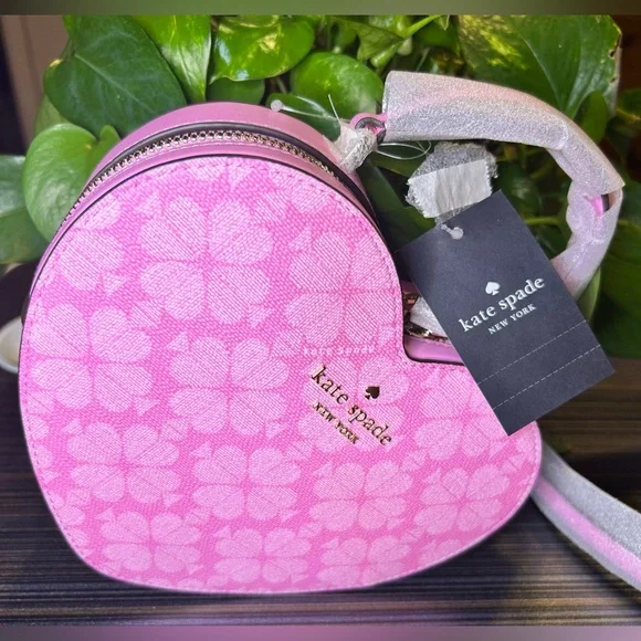 NWT Kate Spade Pink Heart-Shaped Bag - Picture 1 of 8